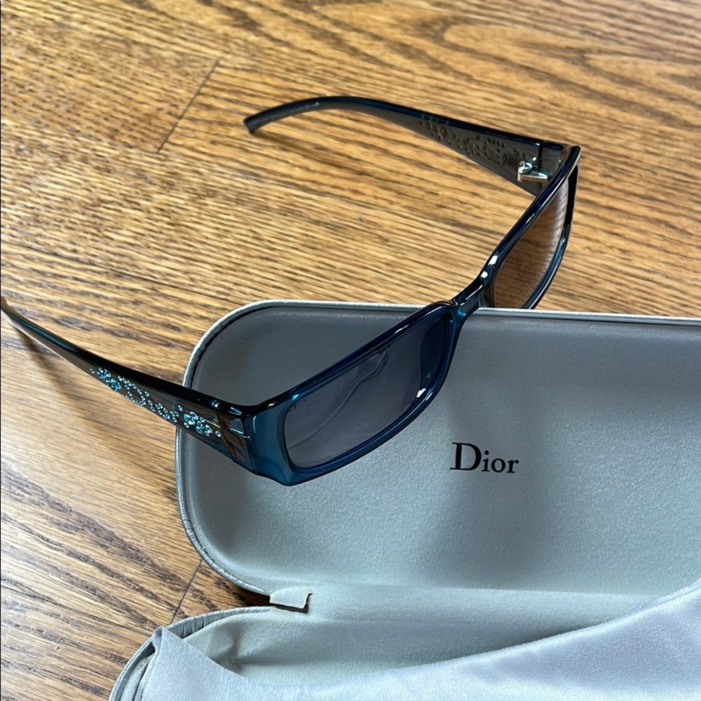 Dior Women’s Blue Sunglasses with Rhinestones - like new!